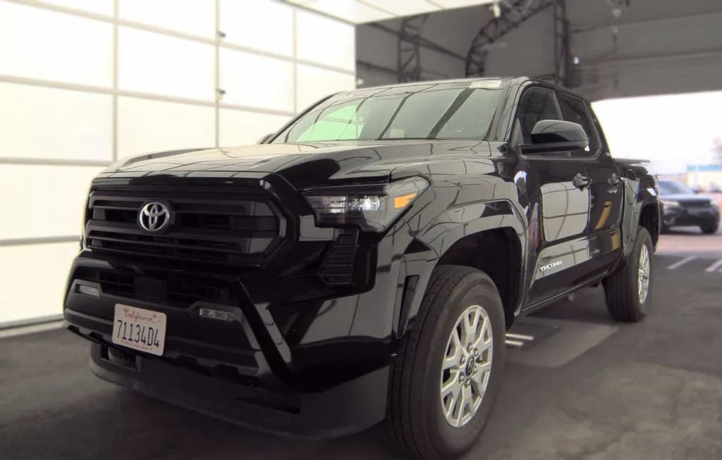 2025 TOYOTA TACOMA SR5 CREW CAB MEDIUM BED