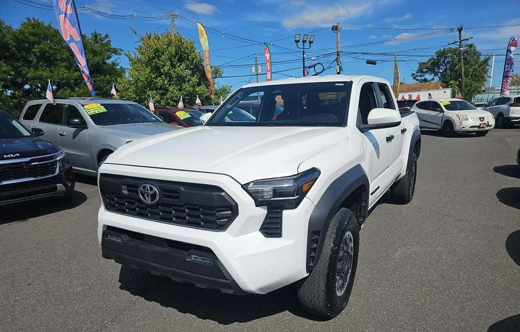 2024 TOYOTA TACOMA TRD OFF-ROAD CREW CAB MEDIUM BED