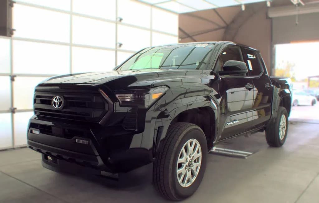 2025 TOYOTA TACOMA SR5 CREW CAB MEDIUM BED