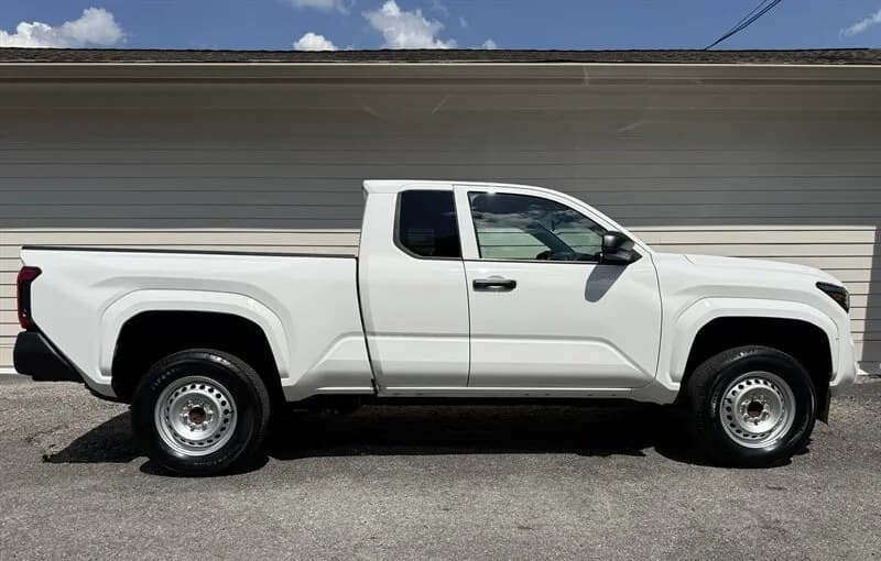 2025 TOYOTA TACOMA SR REGULAR CAB LONG BED