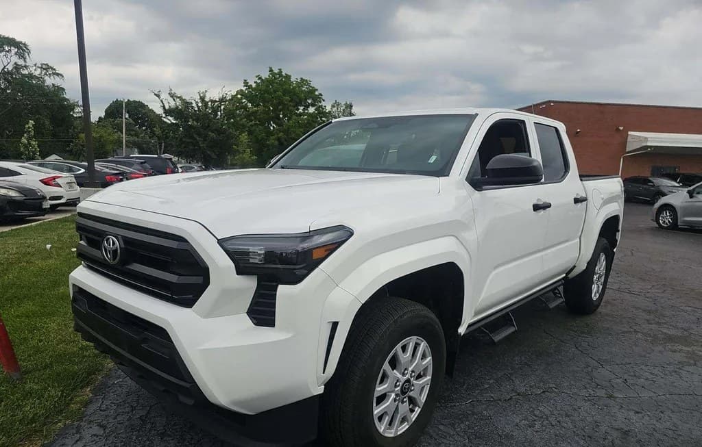 2024 TOYOTA TACOMA SR CREW CAB MEDIUM BED