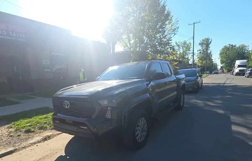 2025 TOYOTA TACOMA SR CREW CAB MEDIUM BED