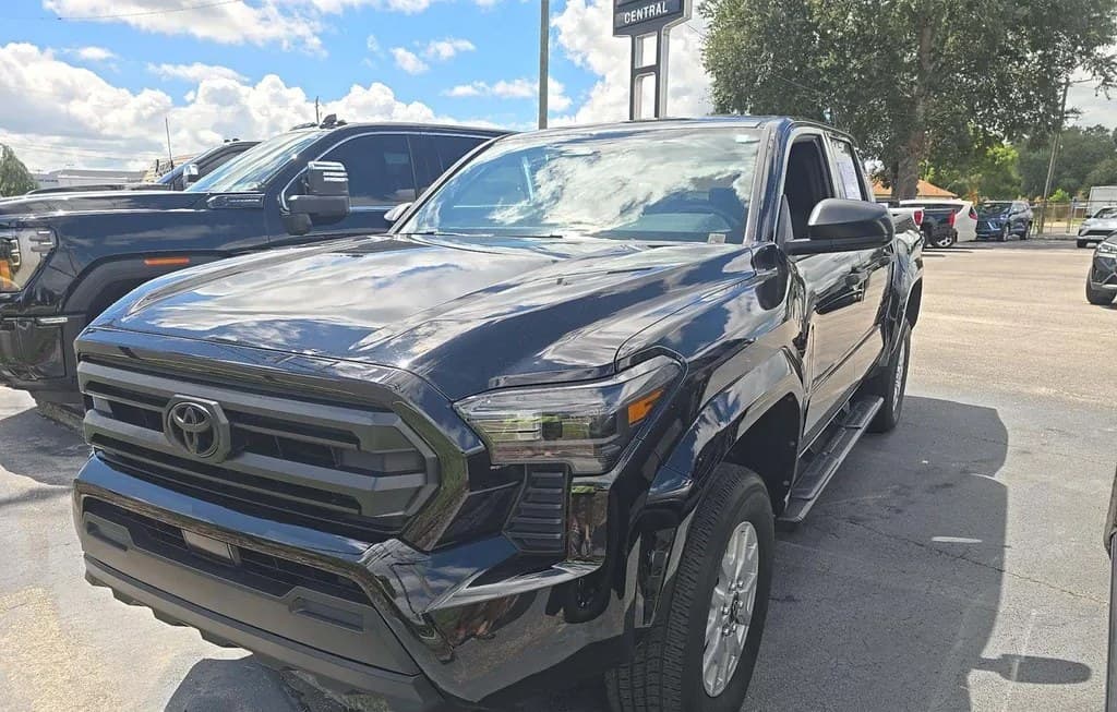 2025 TOYOTA TACOMA SR CREW CAB MEDIUM BED