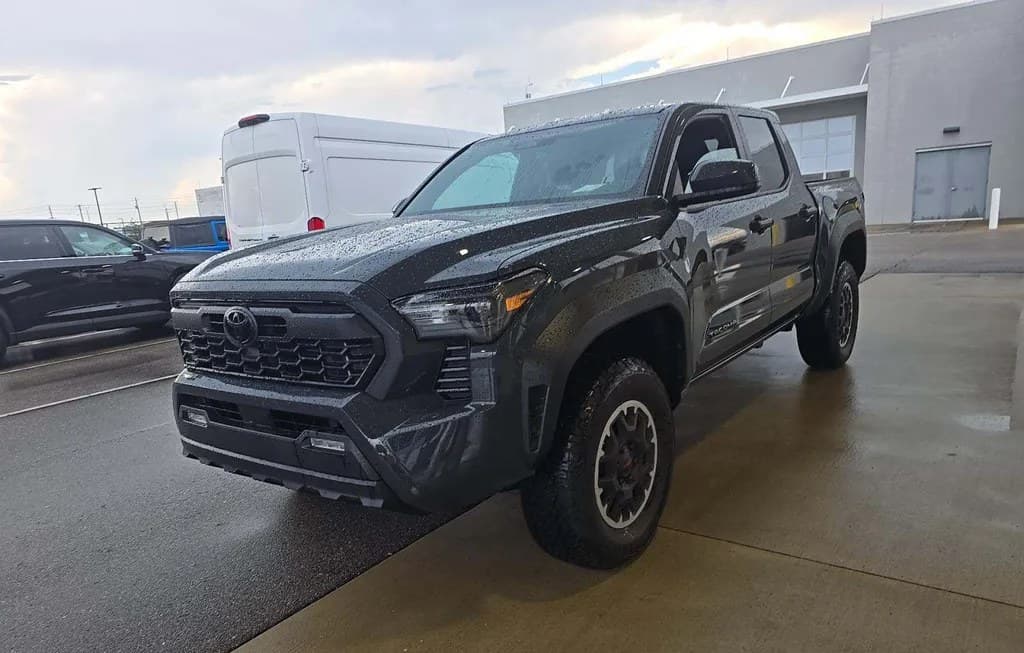 2026 TOYOTA TACOMA TRD OFF-ROAD CREW CAB MEDIUM BED