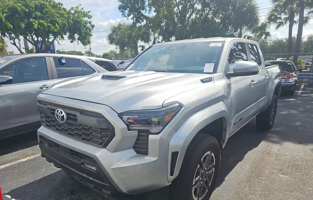 2024 TOYOTA TACOMA HYBRID TRD SPORT CREW CAB MEDIUM BED