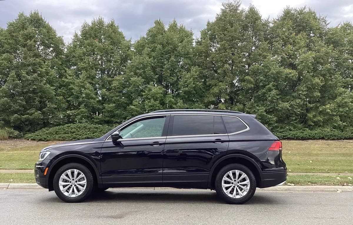 2019 VOLKSWAGEN TIGUAN 2.0T SE 4