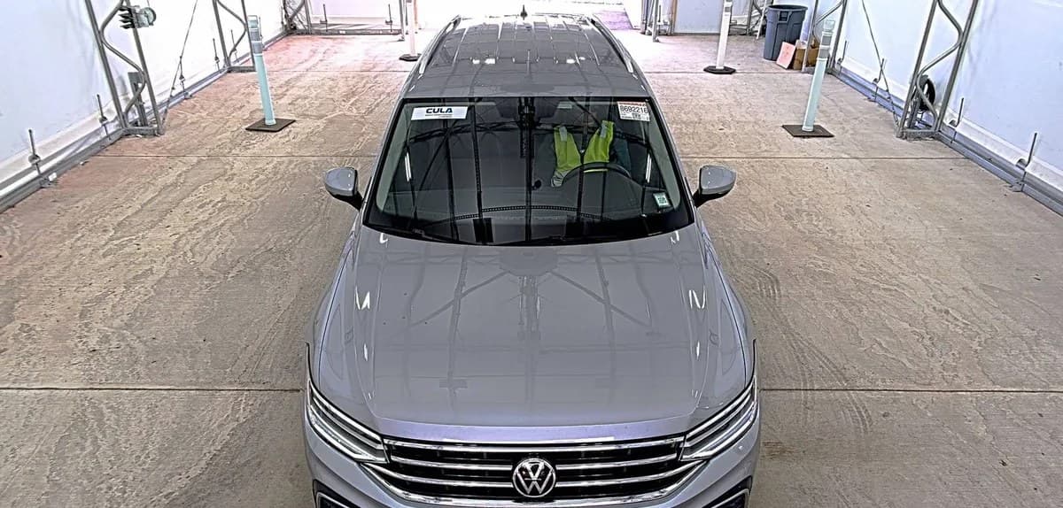 2022 VOLKSWAGEN TIGUAN SE 3
