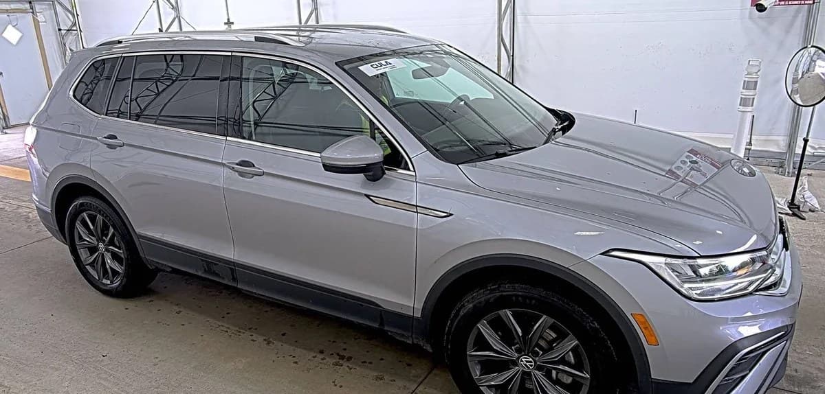 2022 VOLKSWAGEN TIGUAN SE 4