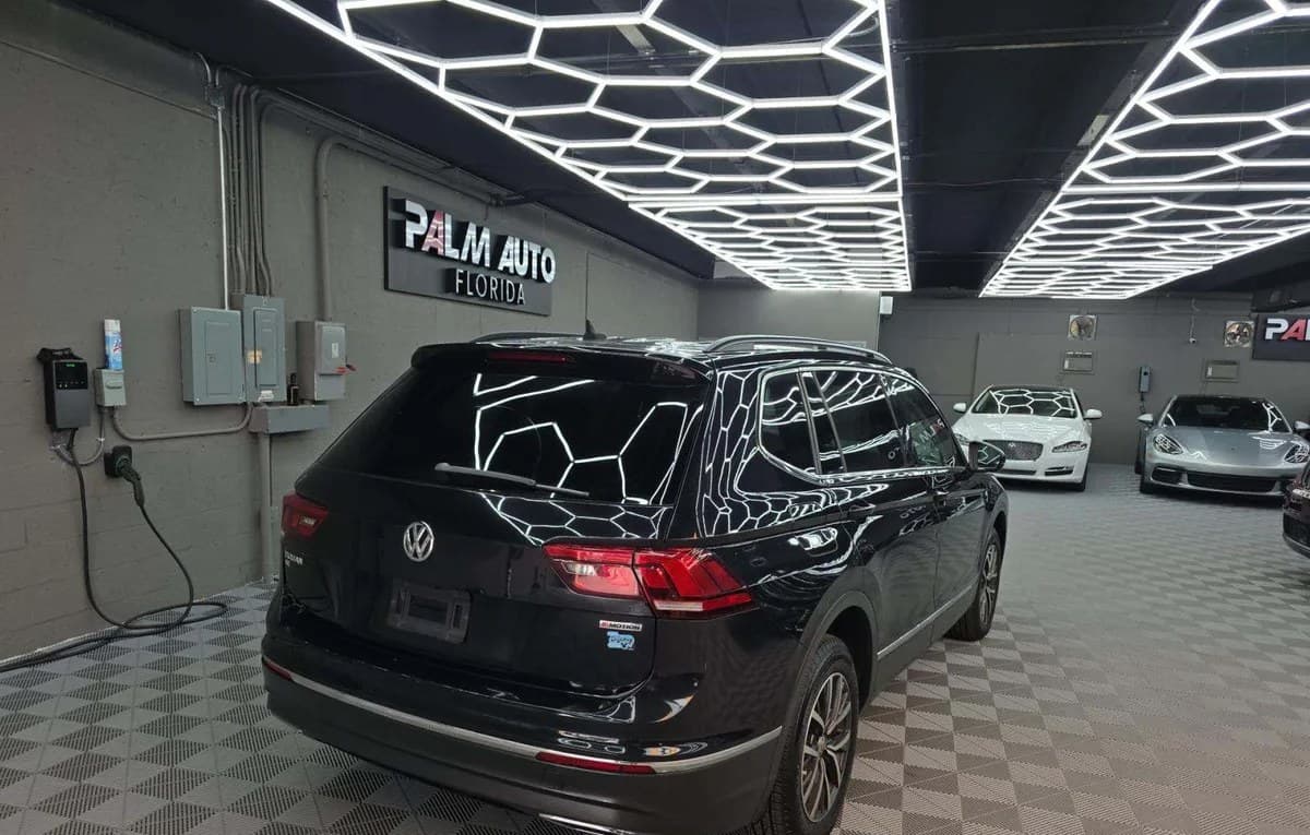 2020 VOLKSWAGEN TIGUAN 2.0T SE 4