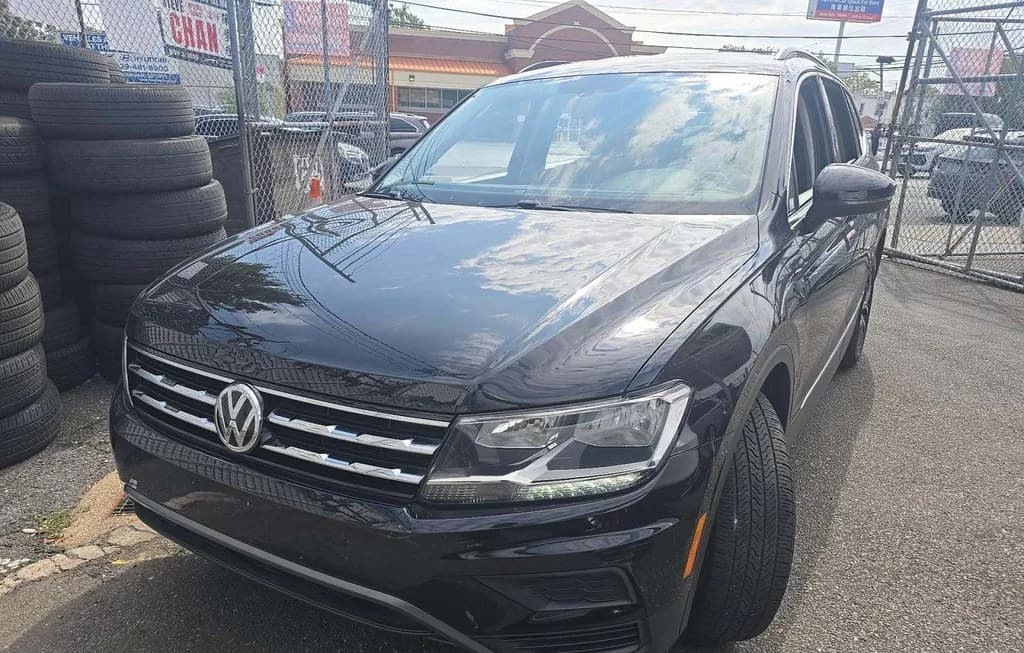 2021 VOLKSWAGEN TIGUAN SE