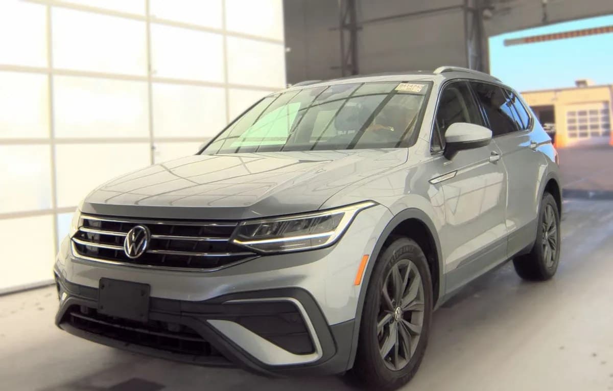 2022 VOLKSWAGEN TIGUAN SE 2
