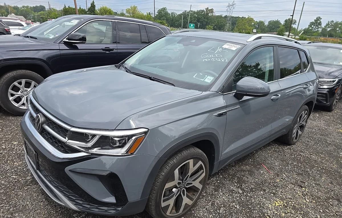 2022 VOLKSWAGEN TAOS SEL 2