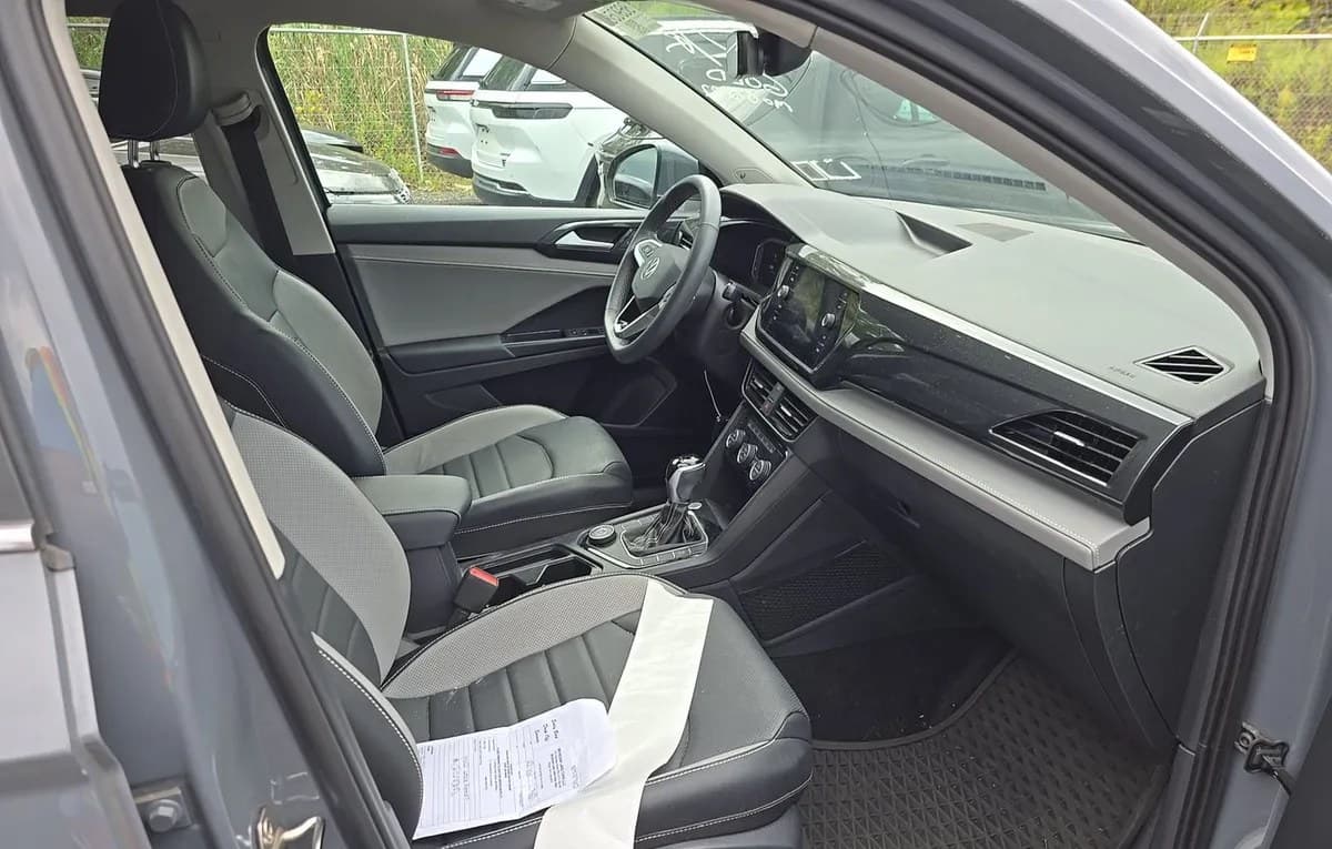 2022 VOLKSWAGEN TAOS SEL 5