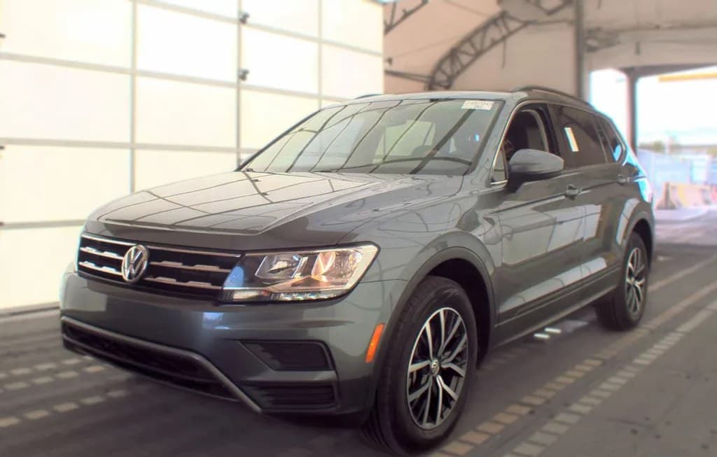 2019 VOLKSWAGEN TIGUAN SE 1