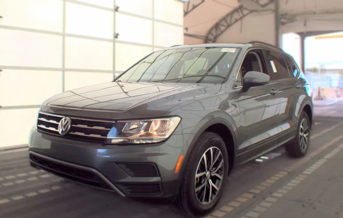 2019 VOLKSWAGEN TIGUAN SE 2