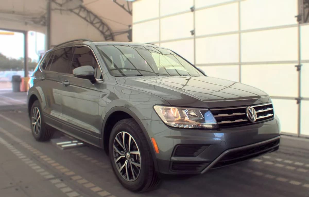 2019 VOLKSWAGEN TIGUAN SE 4