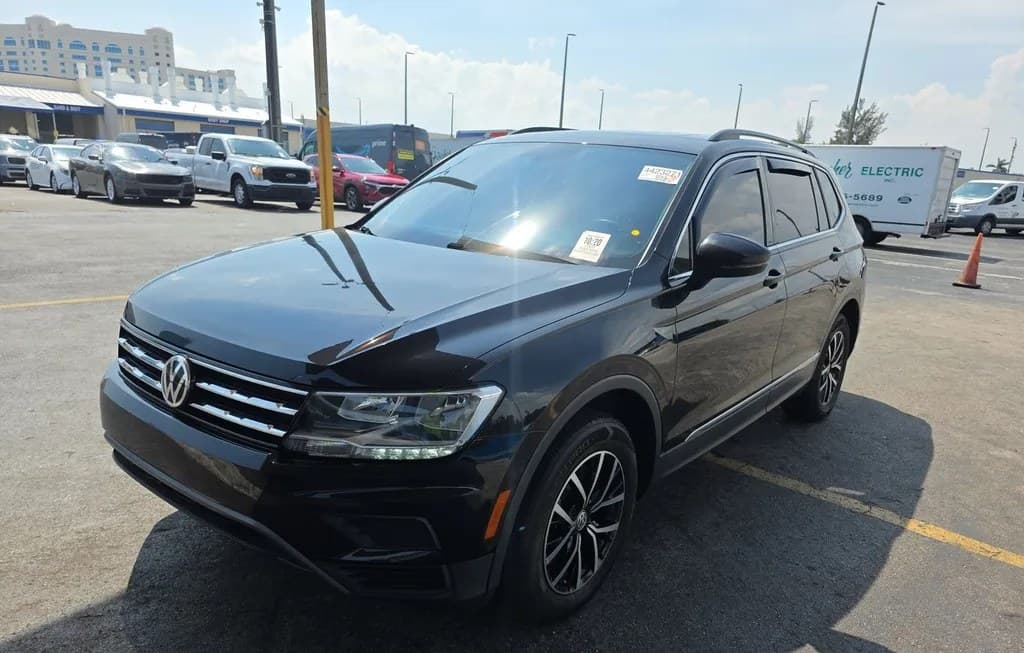 2021 VOLKSWAGEN TIGUAN SE