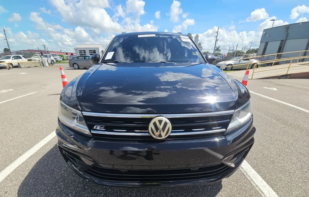 2021 VOLKSWAGEN TIGUAN 2.0T SE 3
