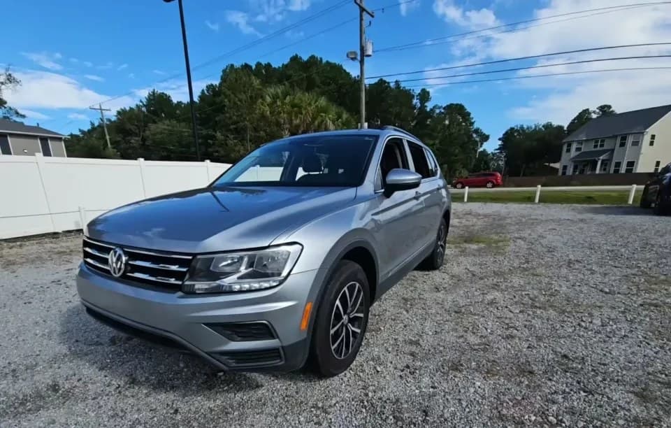2021 VOLKSWAGEN TIGUAN SE