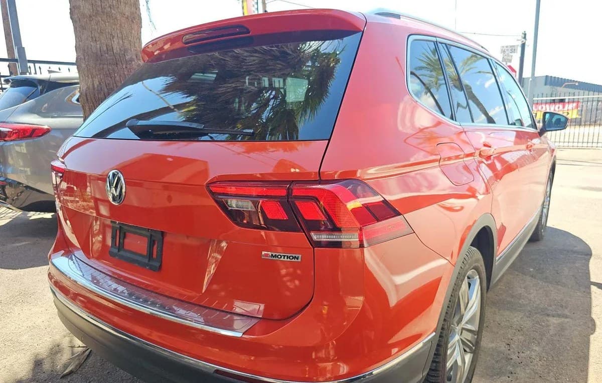 2019 VOLKSWAGEN TIGUAN SEL PREMIUM R-LINE 4