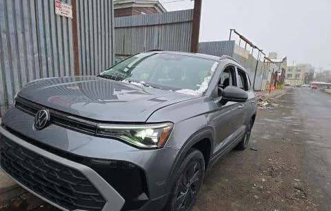 2025 VOLKSWAGEN TAOS S 2