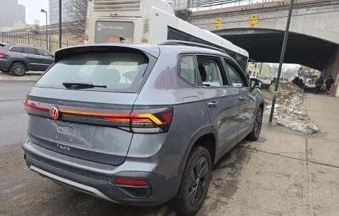 2025 VOLKSWAGEN TAOS S 4