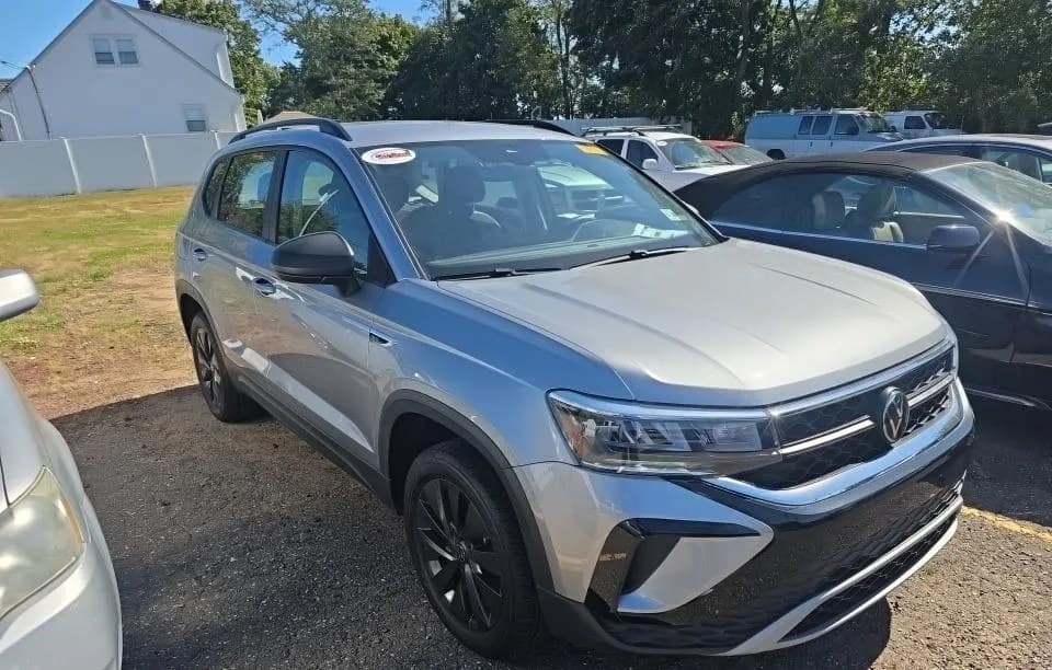 2024 VOLKSWAGEN TAOS S 4