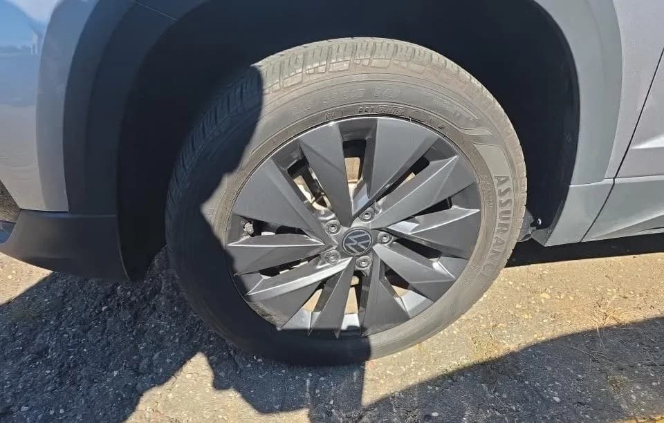 2024 VOLKSWAGEN TAOS S 5
