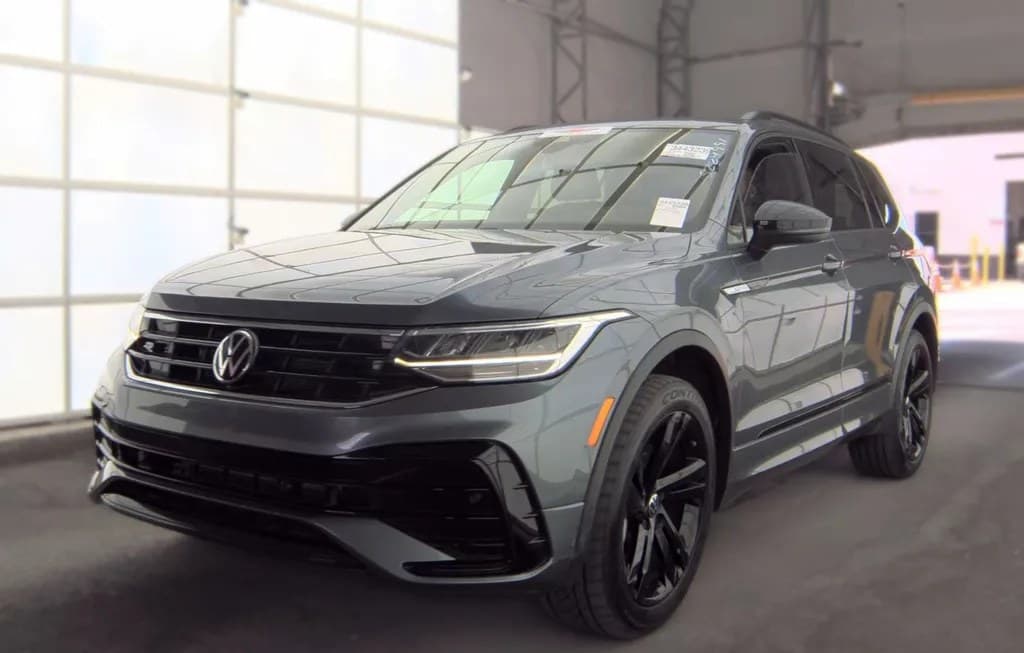 2023 VOLKSWAGEN TIGUAN SE R-LINE BLACK