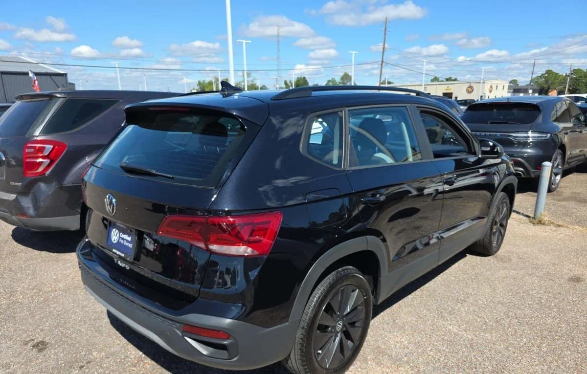 2023 VOLKSWAGEN TAOS S 4