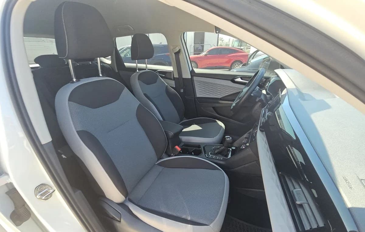 2023 VOLKSWAGEN TAOS S 5