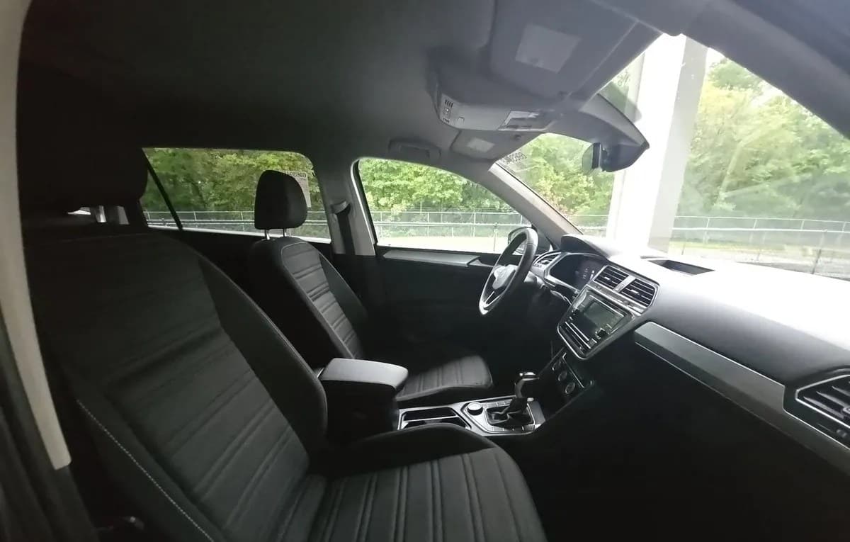 2023 VOLKSWAGEN TIGUAN S 5