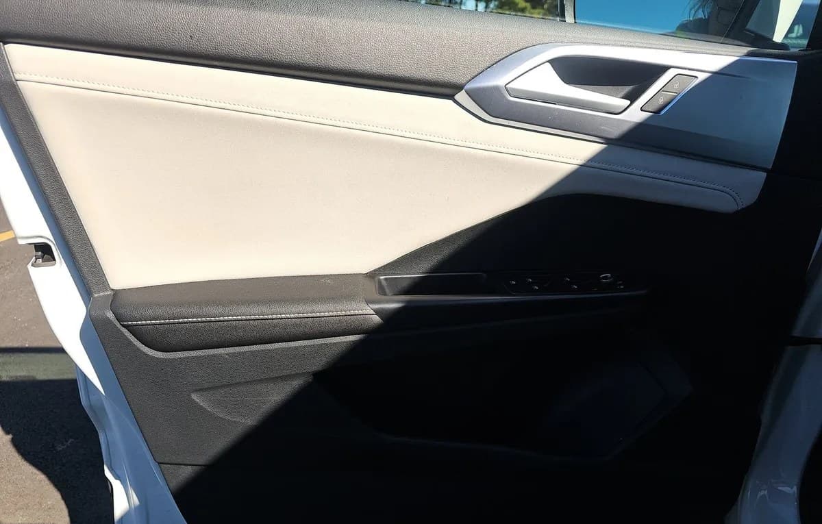 2025 VOLKSWAGEN TAOS SE 6