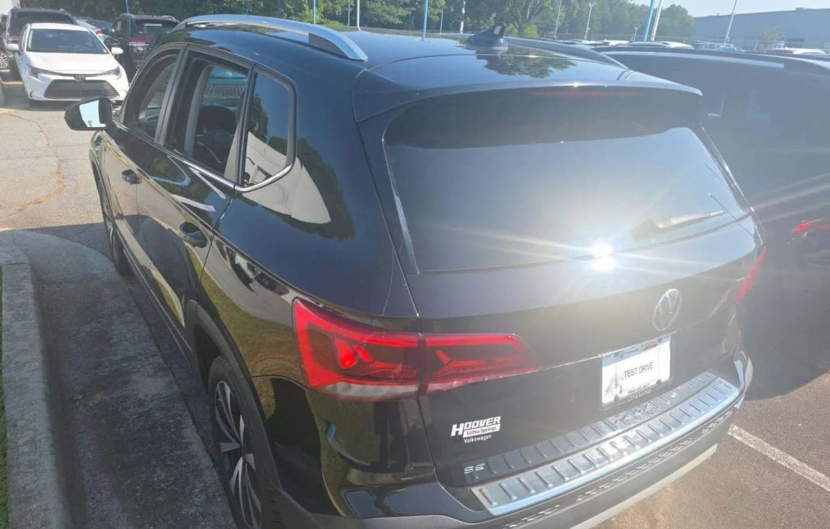 2024 VOLKSWAGEN TAOS SE 3