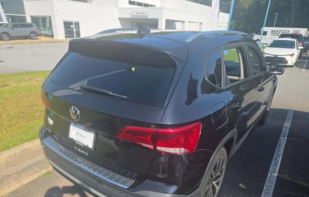2024 VOLKSWAGEN TAOS SE 4