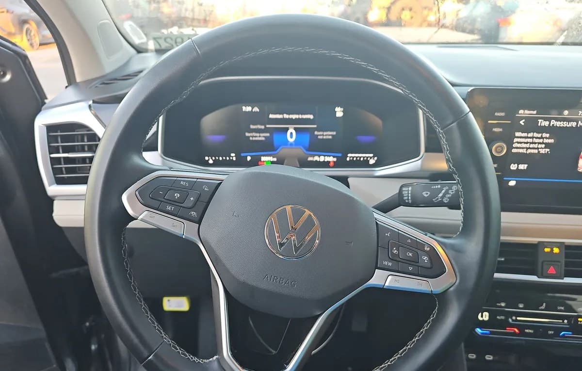 2025 VOLKSWAGEN TAOS SE 7