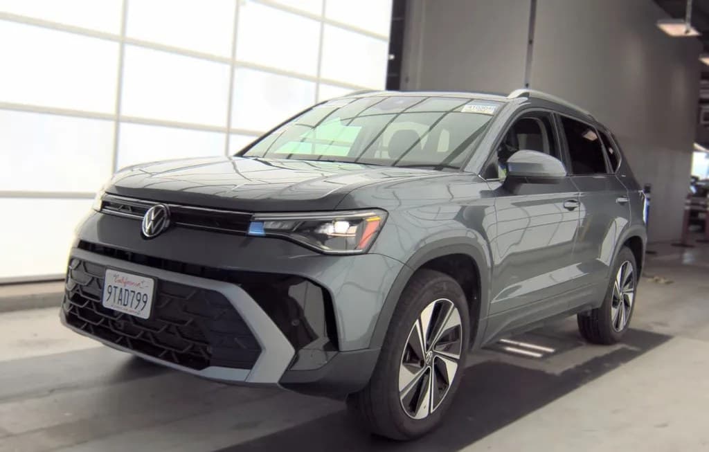 2025 VOLKSWAGEN TAOS SE