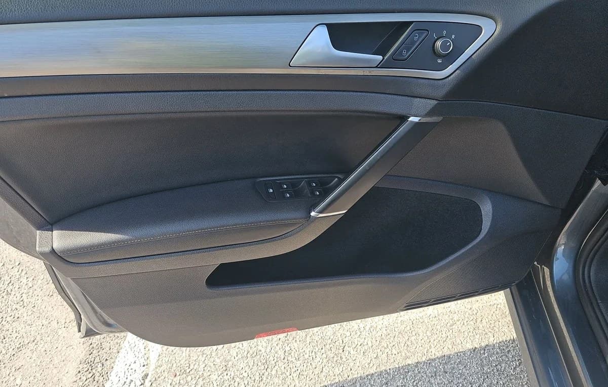 2017 VOLKSWAGEN GOLF 1.8T WOLFSBURG Edition 6
