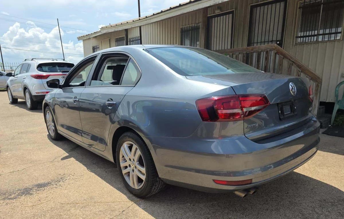 2018 VOLKSWAGEN JETTA S 3