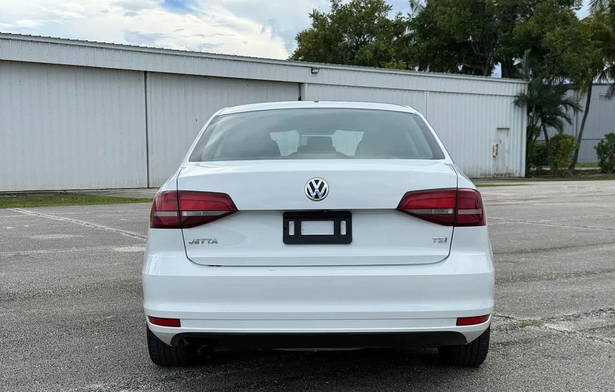 2017 VOLKSWAGEN JETTA 1.4T S 4