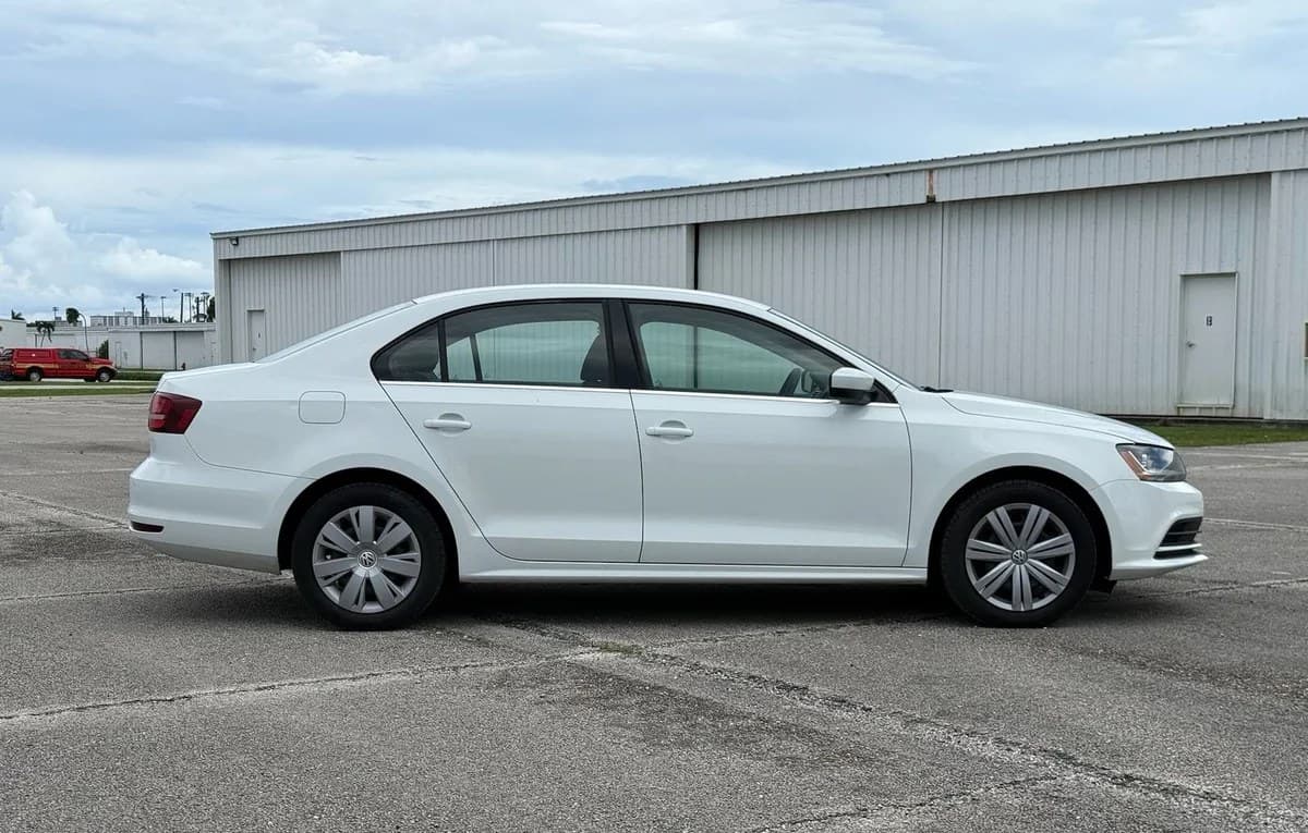 2017 VOLKSWAGEN JETTA 1.4T S 6