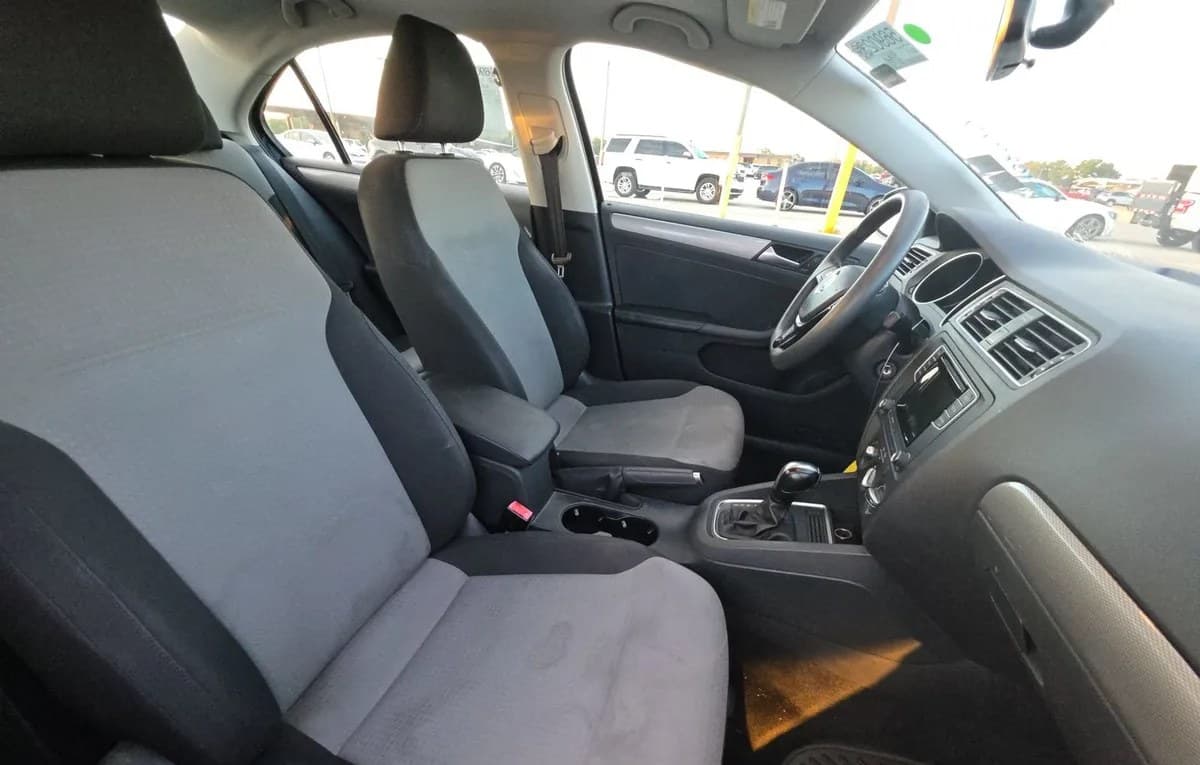 2017 VOLKSWAGEN JETTA 1.4T S 4