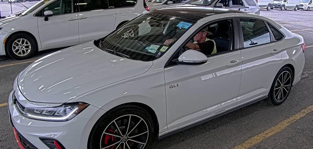 2025 VOLKSWAGEN JETTA GLI AUTOBAHN