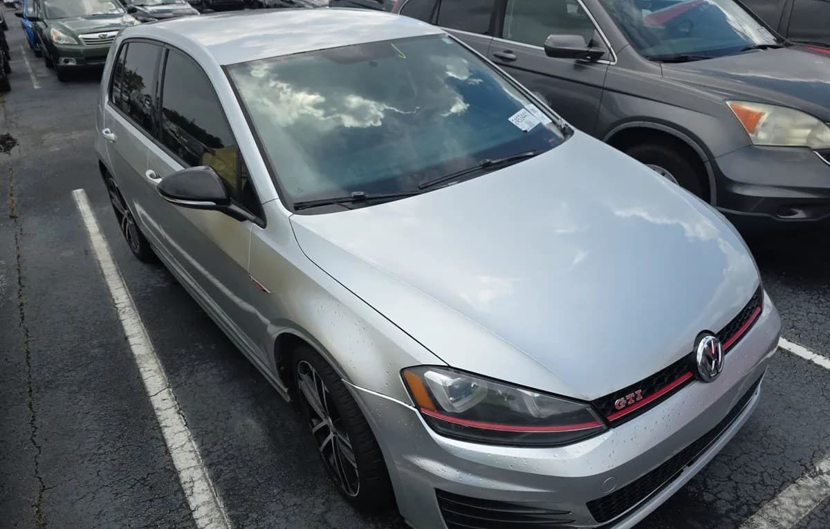 2017 VOLKSWAGEN GOLF GTI SE HATCHBACK 4