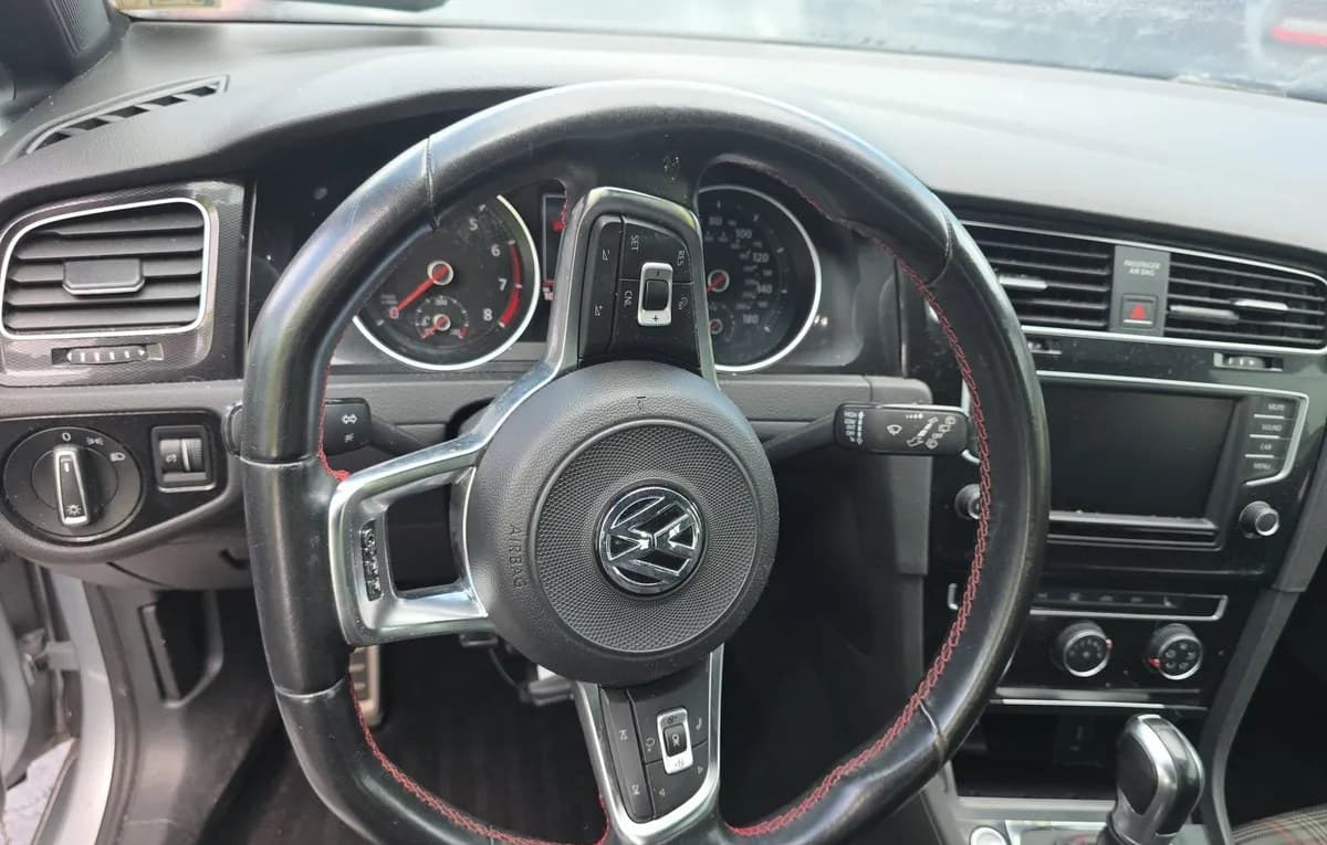 2017 VOLKSWAGEN GOLF GTI SE HATCHBACK 7
