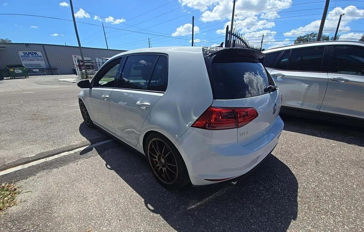 2017 VOLKSWAGEN GOLF GTI S HATCHBACK 3