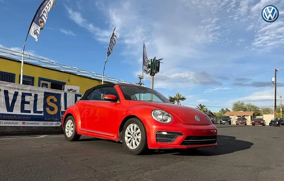 2017 VOLKSWAGEN BEETLE Classic 2