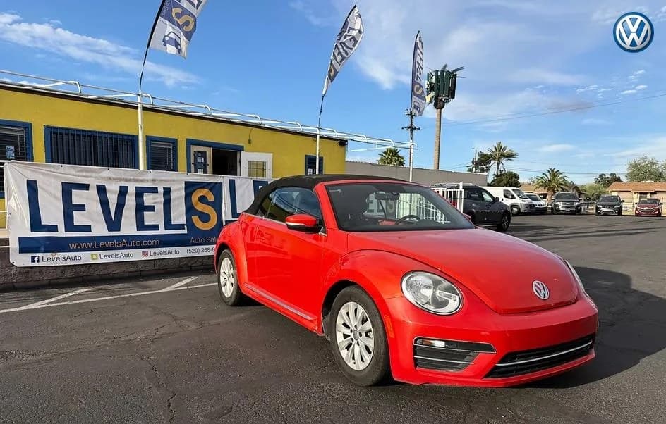 2017 VOLKSWAGEN BEETLE Classic 5