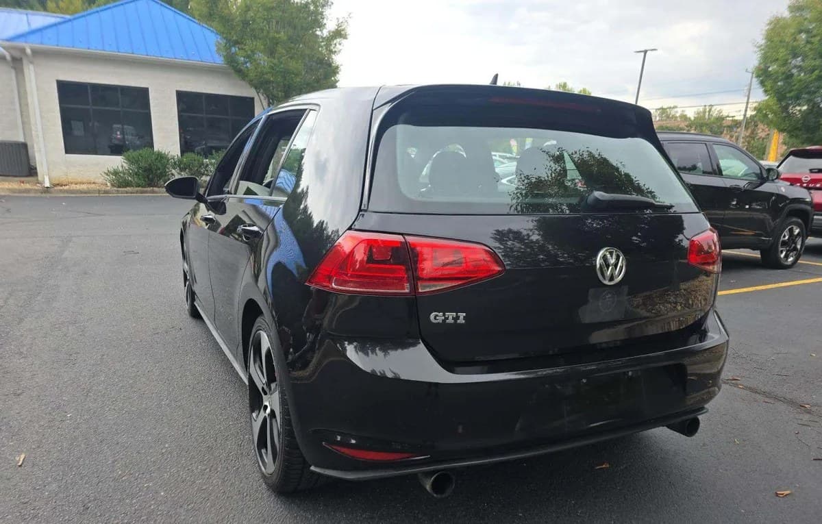 2017 VOLKSWAGEN GOLF GTI S HATCHBACK 3
