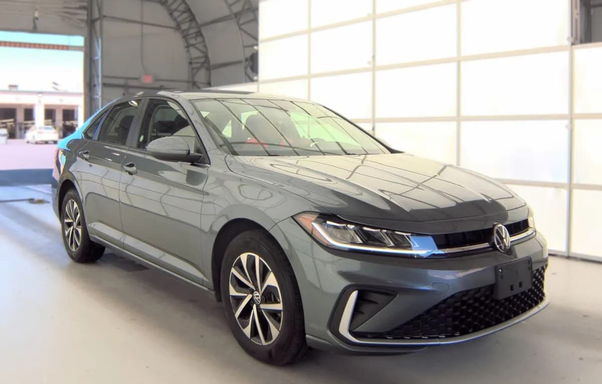 2025 VOLKSWAGEN JETTA S 4